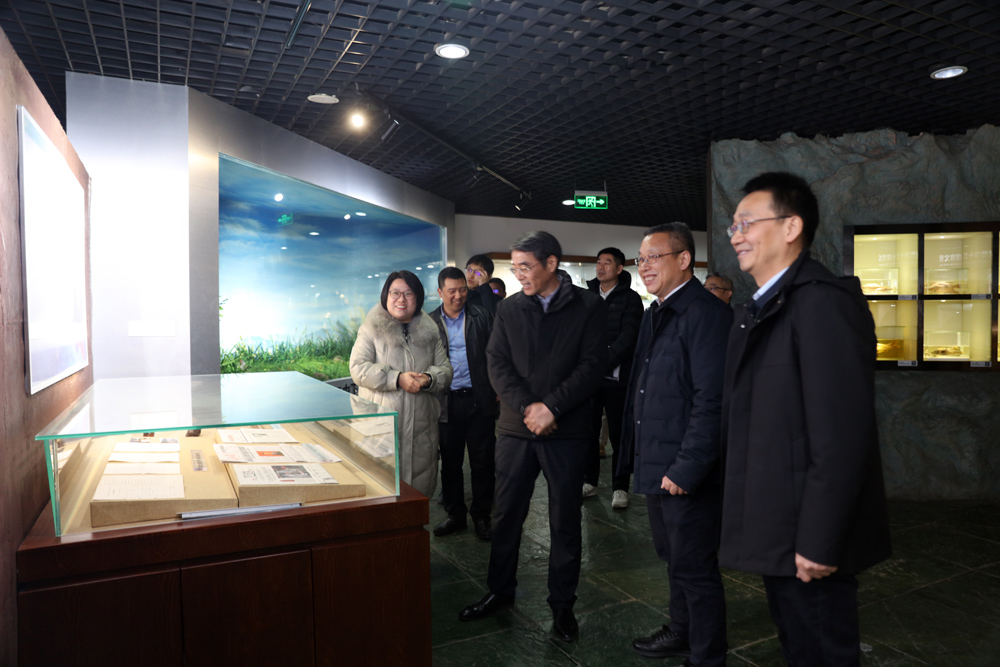 中國水產(chǎn)科學(xué)研究院院長、黨組副書記崔國輝一行調(diào)研水生所